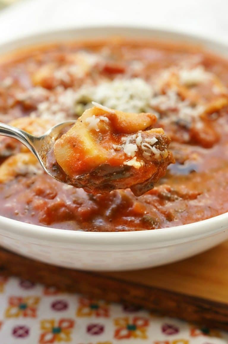 Instant Pot Pesto Tomato Tortellini Soup